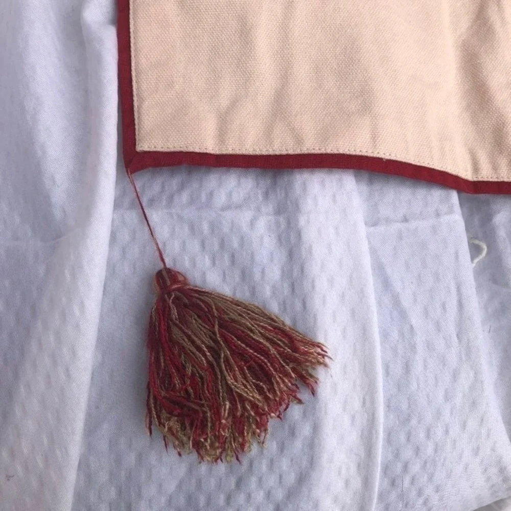 Beige‎ floral embroidered lined Table runner World Market tasseled 70